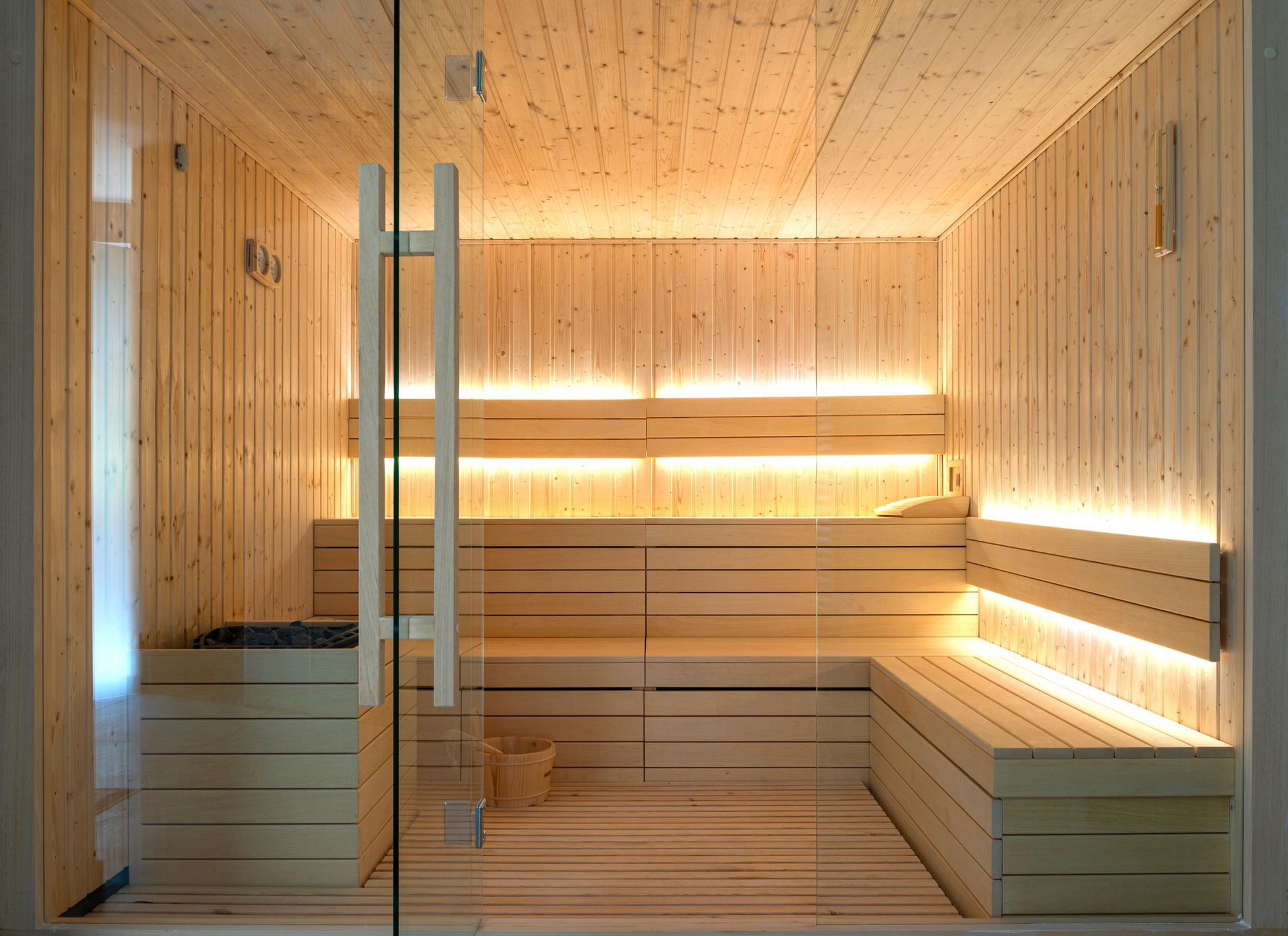 Hot or Cold on Sauna Exposure?